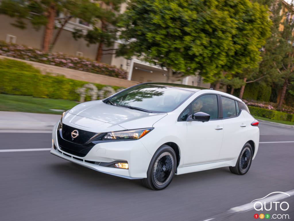 Nissan LEAF 2023
